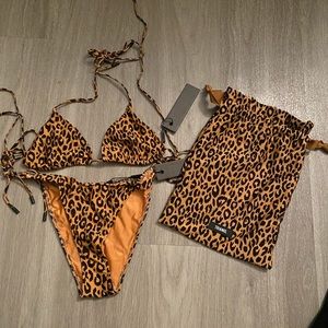 Triangl Vinca Georgia Leopard Set